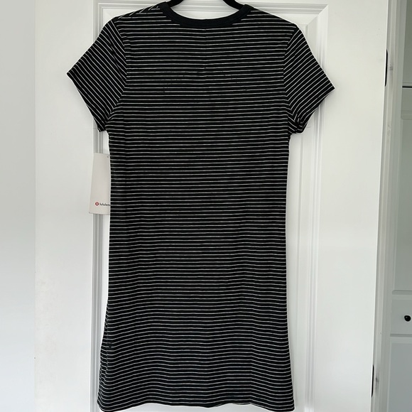 Lululemon NWT Classic- Fit Cotton- Blend T-Shirt Dress Size 4 - Picture 4 of 5